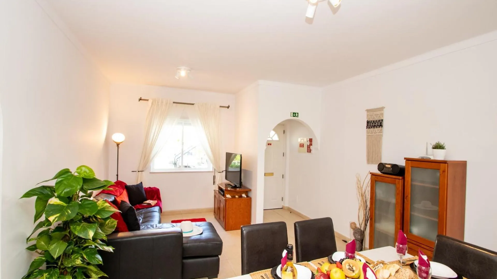 Stylish Oasis Park Apartment Portimao