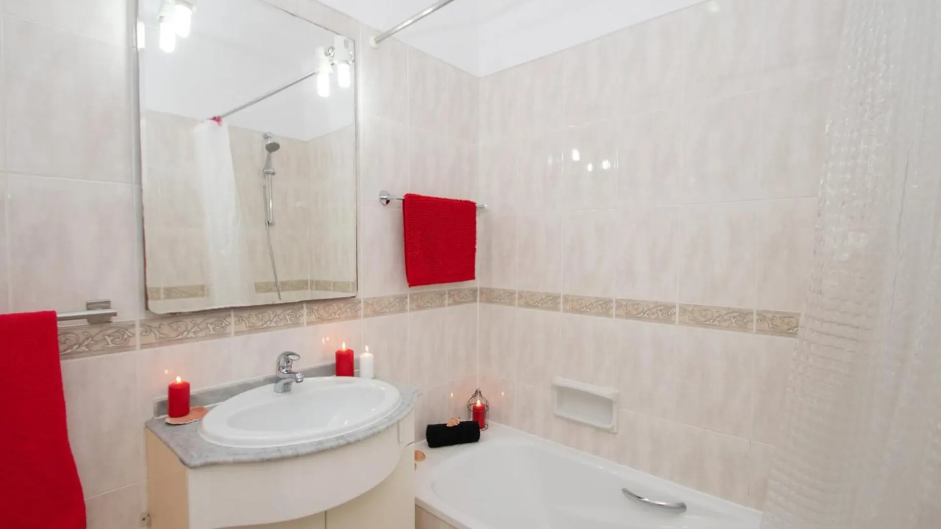 Stylish Oasis Park Apartment Portimao