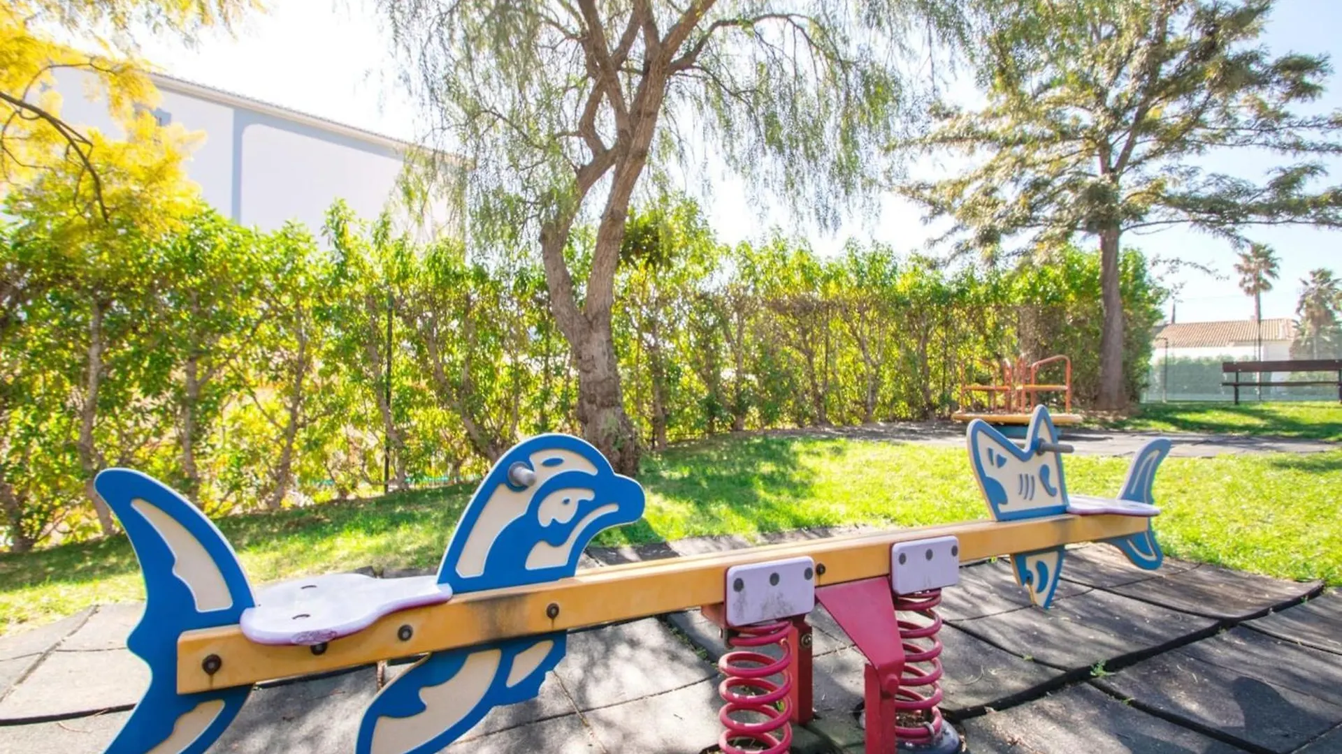 Stylish Oasis Park Apartment Portimao