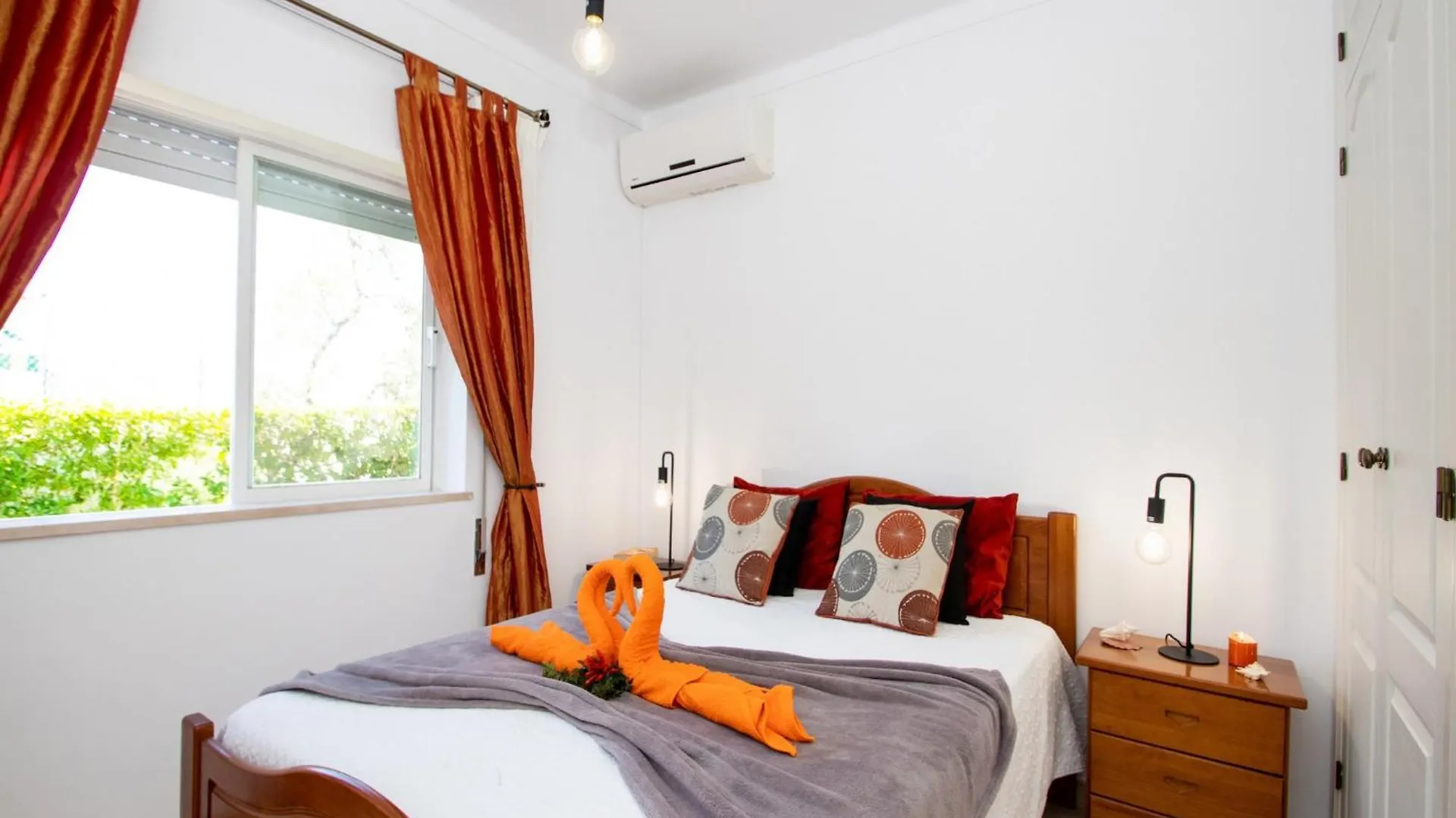 Stylish Oasis Park Apartment Portimao