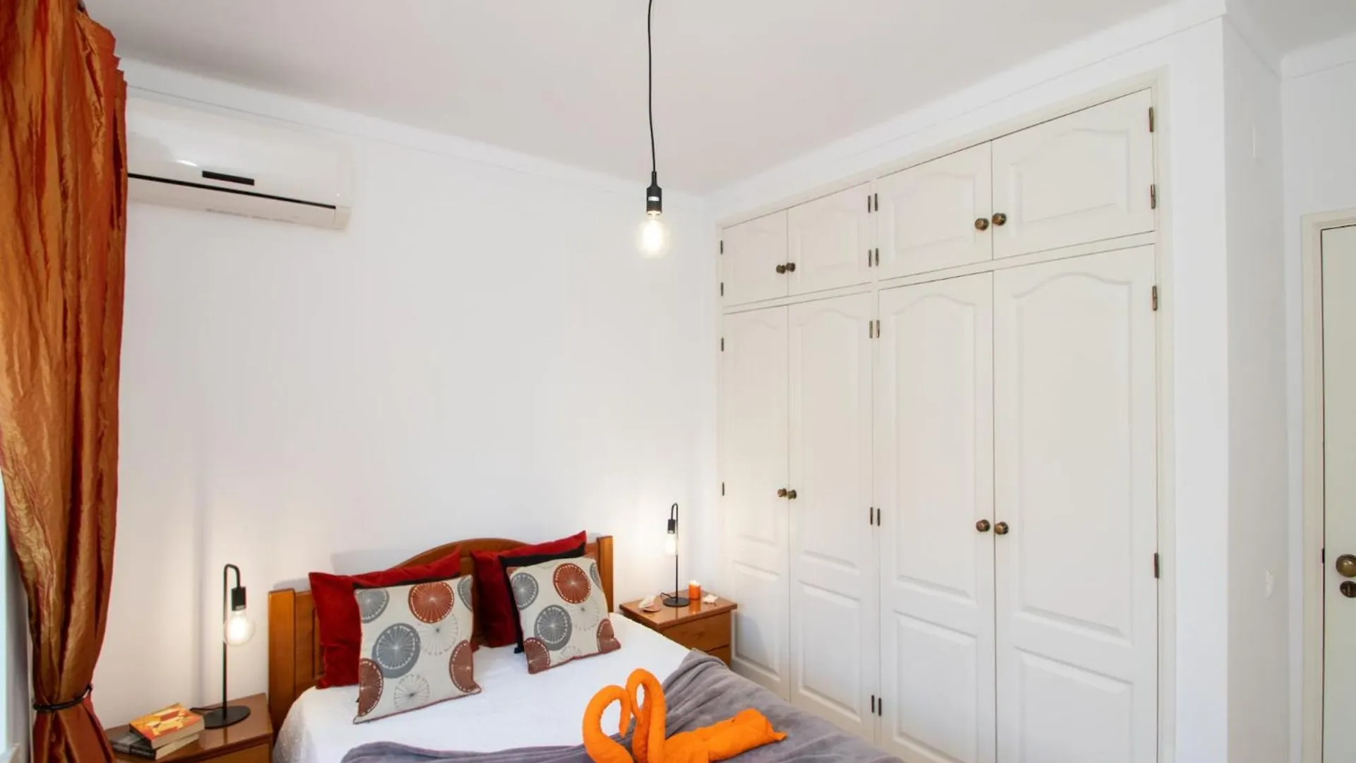 Stylish Oasis Park Apartment Portimao