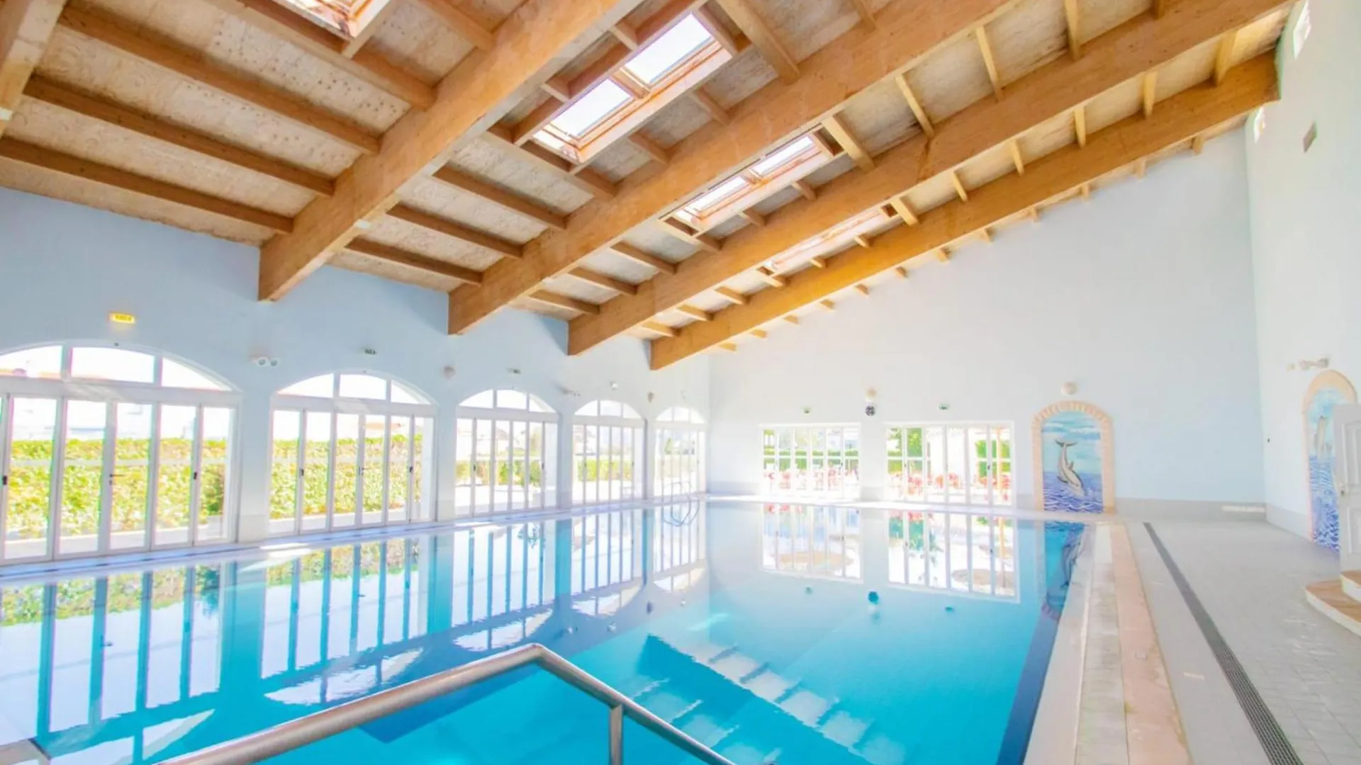 Stylish Oasis Park Apartment Portimao
